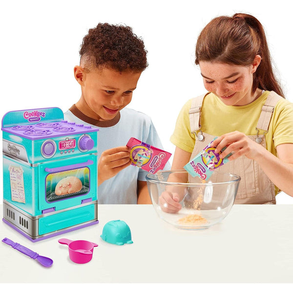 Baked Treatz. Mix & Make a Plush Best Friend! Place Your Dough in the Oven and Be Amazed When a Warm, Scented, Interactive, Plush Friend Comes Out! Which Surprise Bake Will You Make? MOOSE TOYS LLC